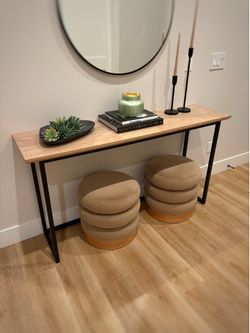 READ DESCRIPTION !! Threshold designed by studio Mcgee Target furniture