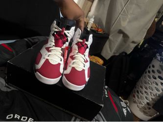 Carmines 6
