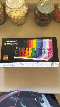LEGO: Everyone Is Awesome