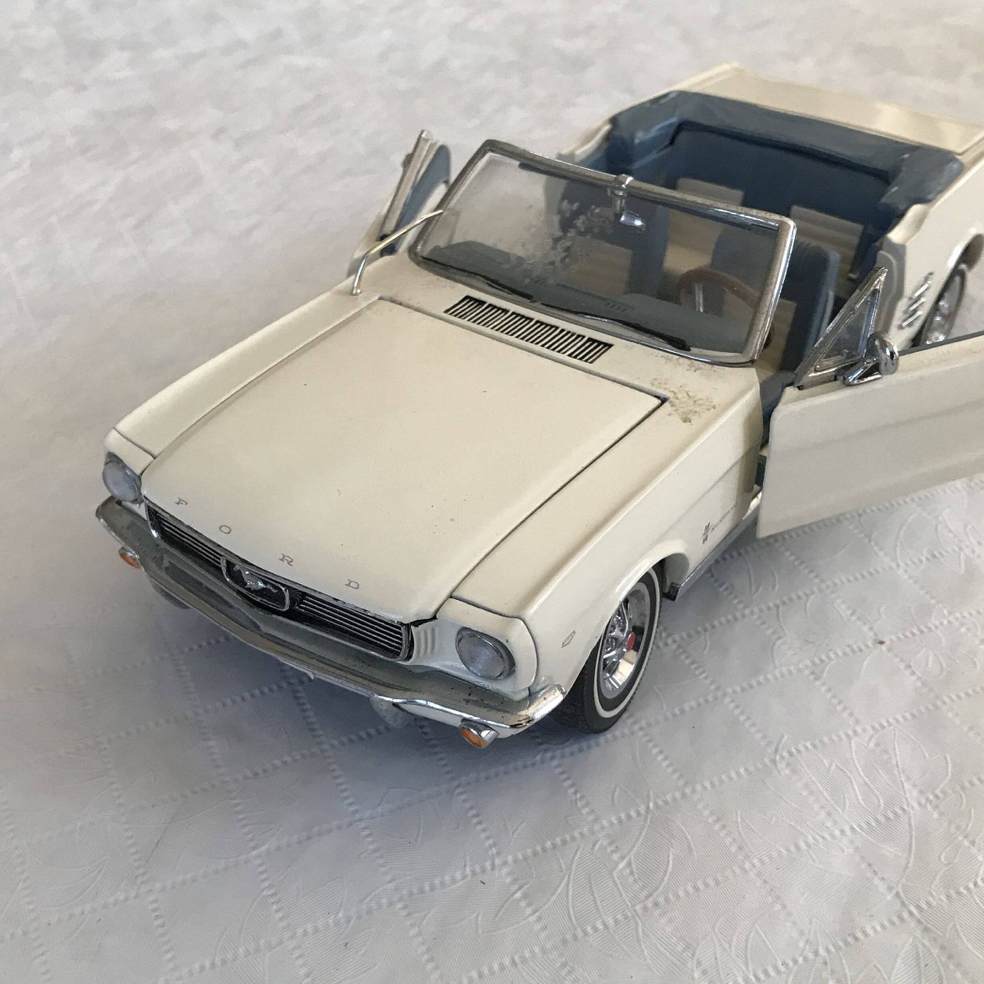 1966 Ford Mustang Collectible 