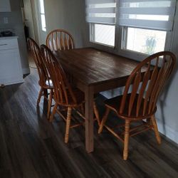 5 Piece Dining Room Set 