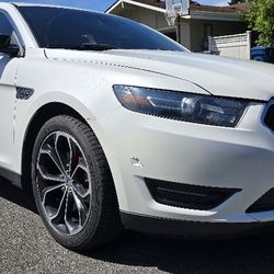2013 Ford Taurus