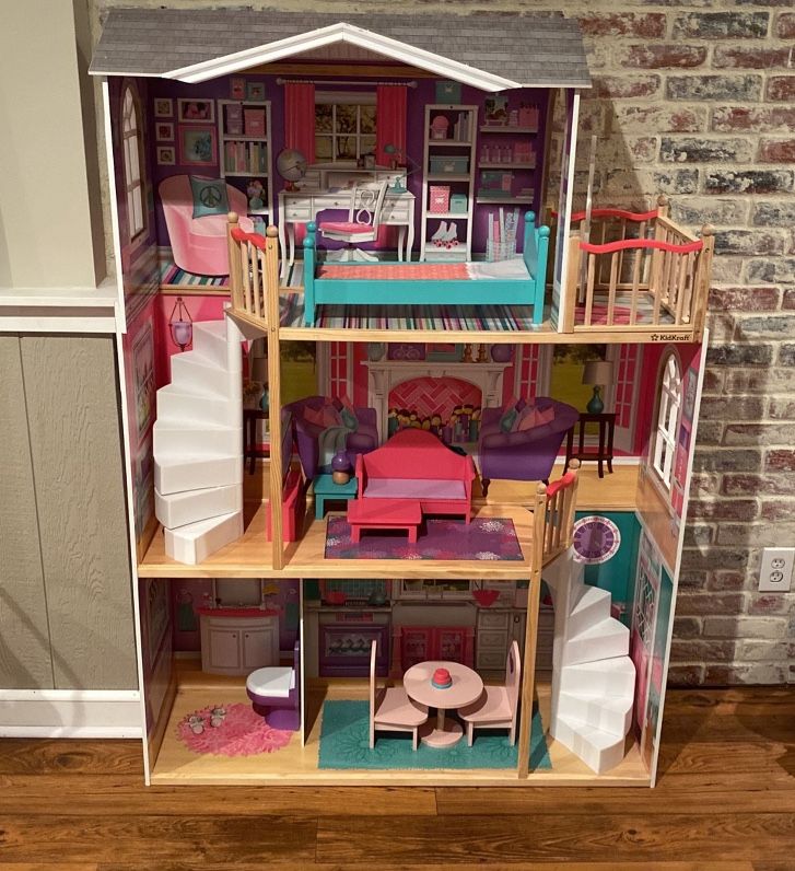 KidKraft 18-Inch Dollhouse Doll Manor