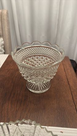 Gorgeous glass serving dish