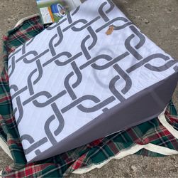 Wedge Pillow (used)