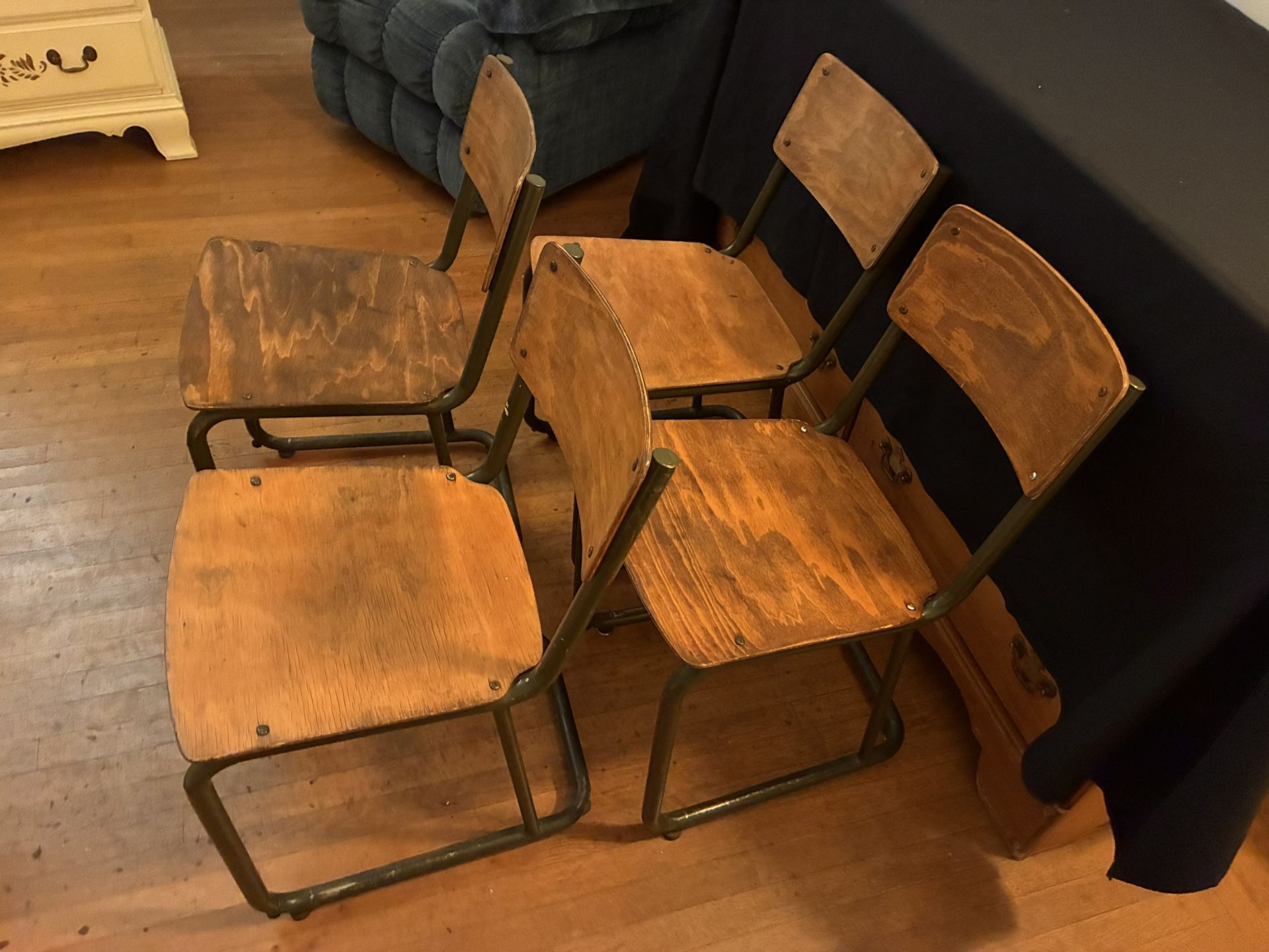 Antique School Chairs (very Rare)