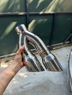 Trick & SUV dual exit exhaust tips / Puntas de mofle