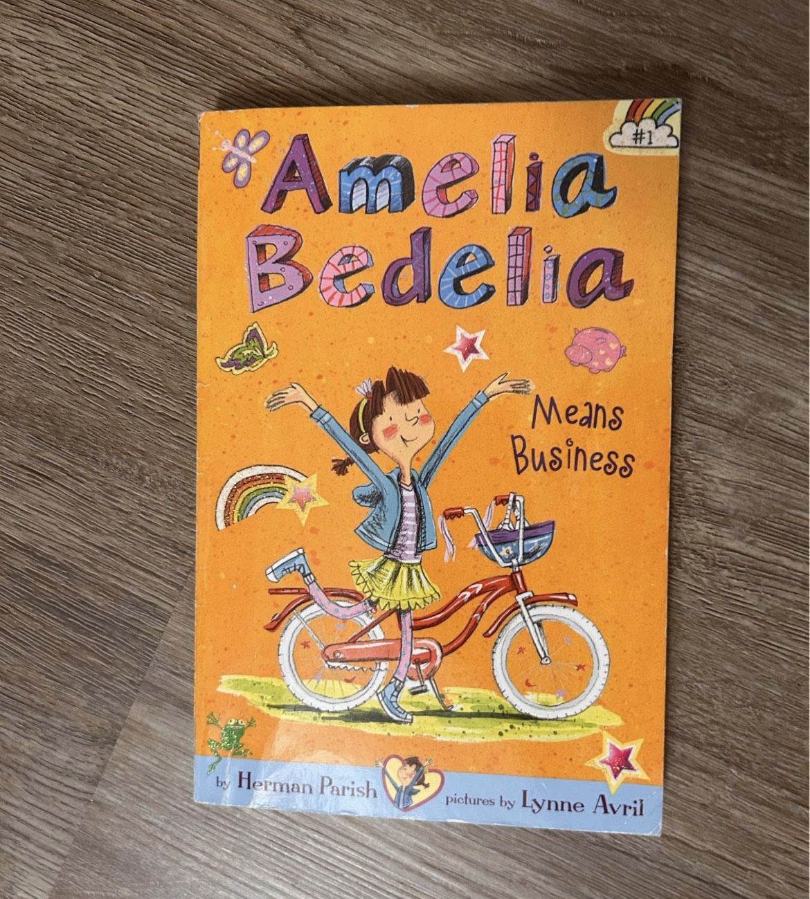 Amelia Bedelia Means Business