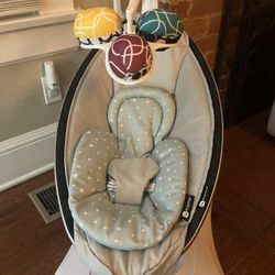 MamaRoo Multi-Motion Baby Swing