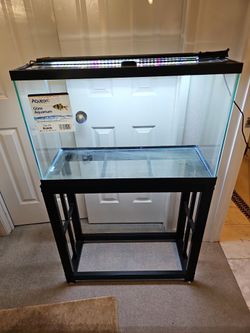 29 Gal. Aquarium, Stand, ALl Accessories