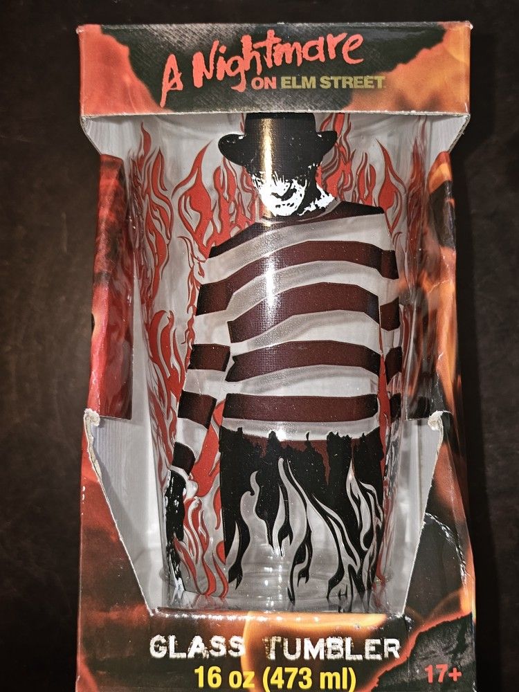 A NIGHTMARE ON ELM STREET GLASS TUMBLR, COLLECTIBLE