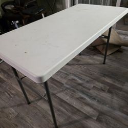 Folding Table 