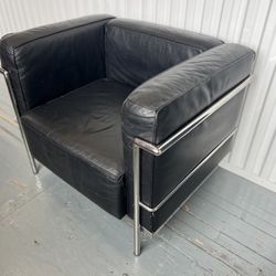 LC Lounge Chair Replica 