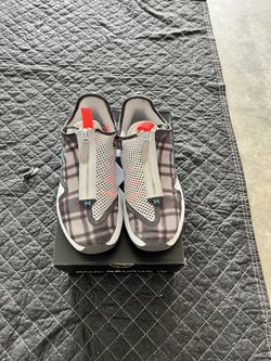 Men’s Size 11 PG’s
