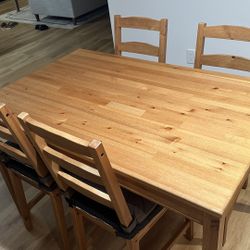 Dining table With 4 Chairs