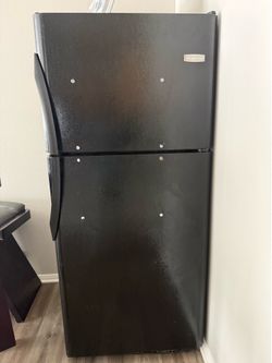 Frigidaire Black Refrigerator – Works Great