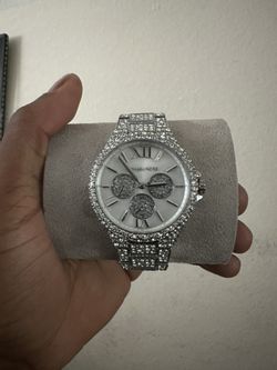 Michael Kors Oversized Camille Watch Silver tone/ Stainless  display picture 1