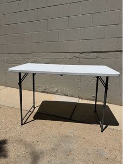PDG foldable table