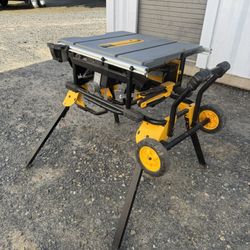 DEWALT 10-Inch Table Saw with Rolling Stand  (DWE7491RS)