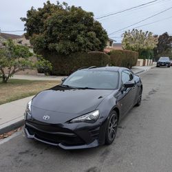 2017 Toyota GT 86 w/ 66K Miles