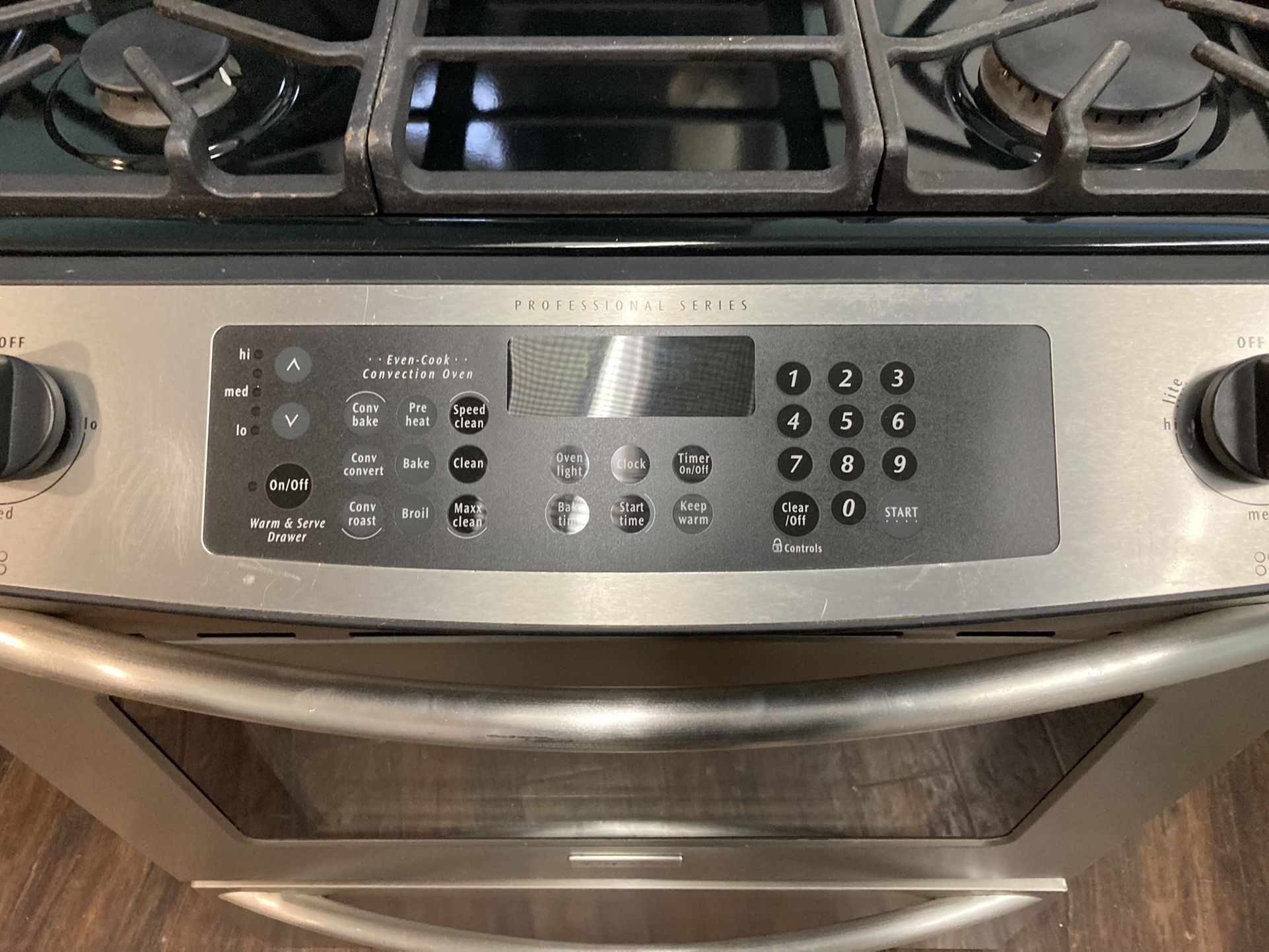 Frigidaire Gas Stove Good Working Condition for Sale in Santa Clarita