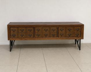 Brown cocktail table