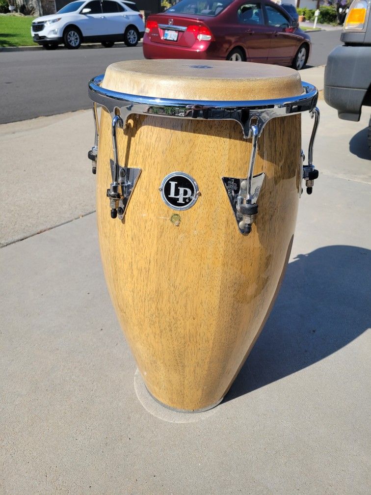 Lp Conga, Tumba 12 1/2 Classic ll