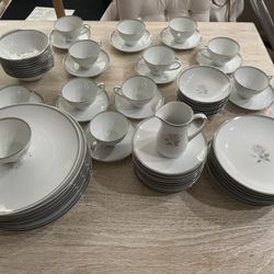 Noritaki Rose Pattern Fine Bone China