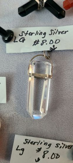 XLg Sterling Silver Natural Crystal Pendant.
$8.00 (Less than half of retail). New. I have 2 available. See photos.

Pick up YUCAIPA. No Shipping Avai
