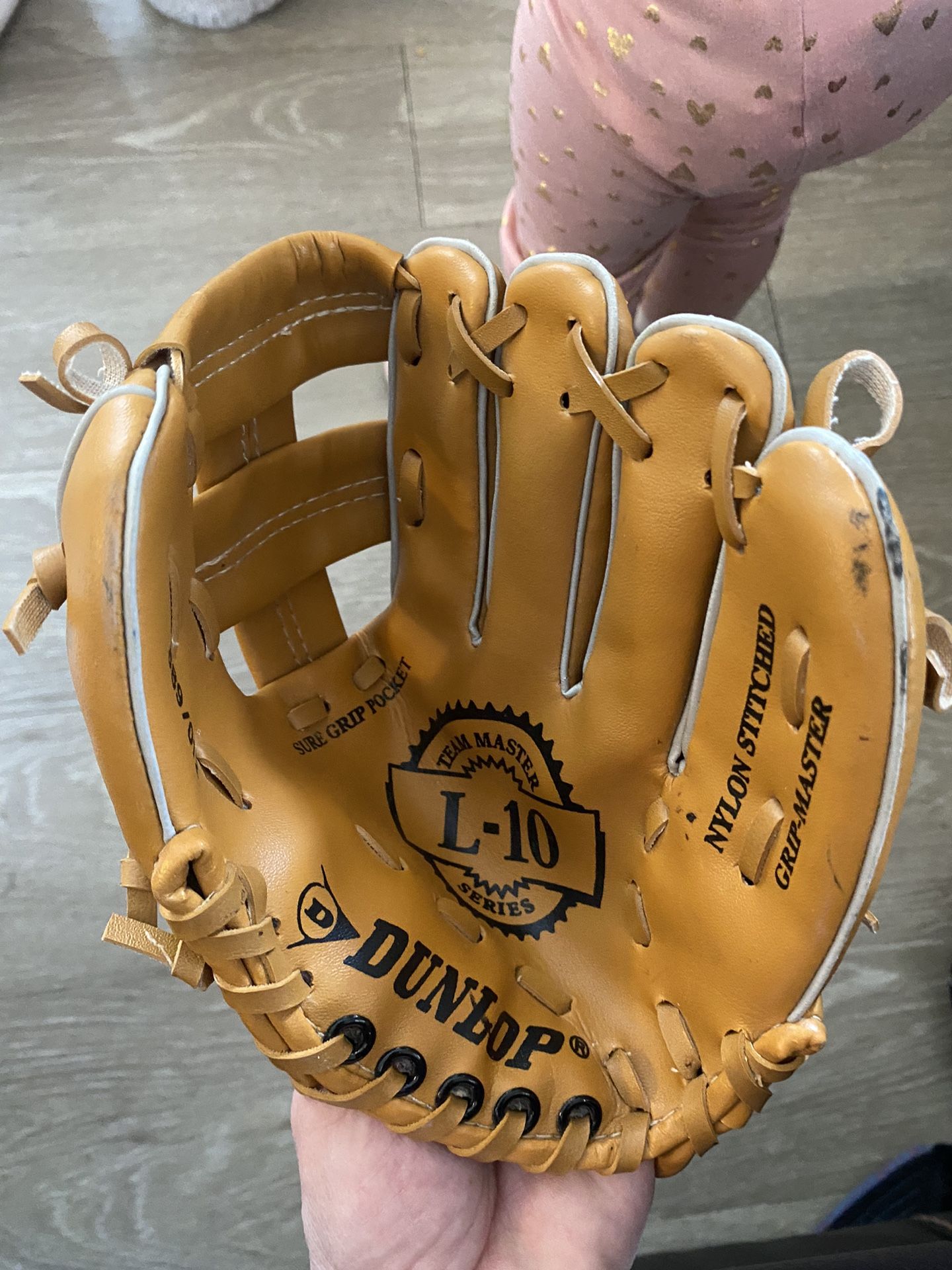 Dunlop Youth Baseball Glove