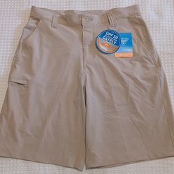 Columbia Khaki Shorts Men's Size 32 $10