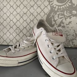 Negotiable!! Chuck Taylor Converse All Original men/ women