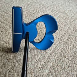 LAB DF2.1 Putter