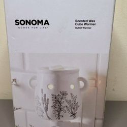 Brand New Somoma Scented Wax Cube Warmer Plugs Directly Into Wall Outlet