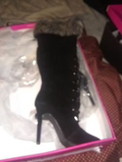 Fur boots