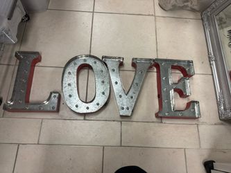 Love marquis Letters