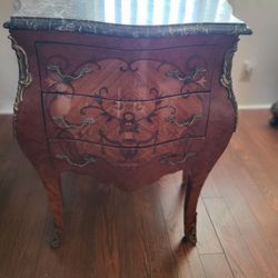 2 Side Tables Or Nighstand