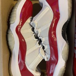 Jordan Retro 11’s Size 12
