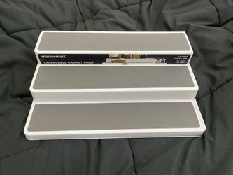 Expandable Cabinet Shelf