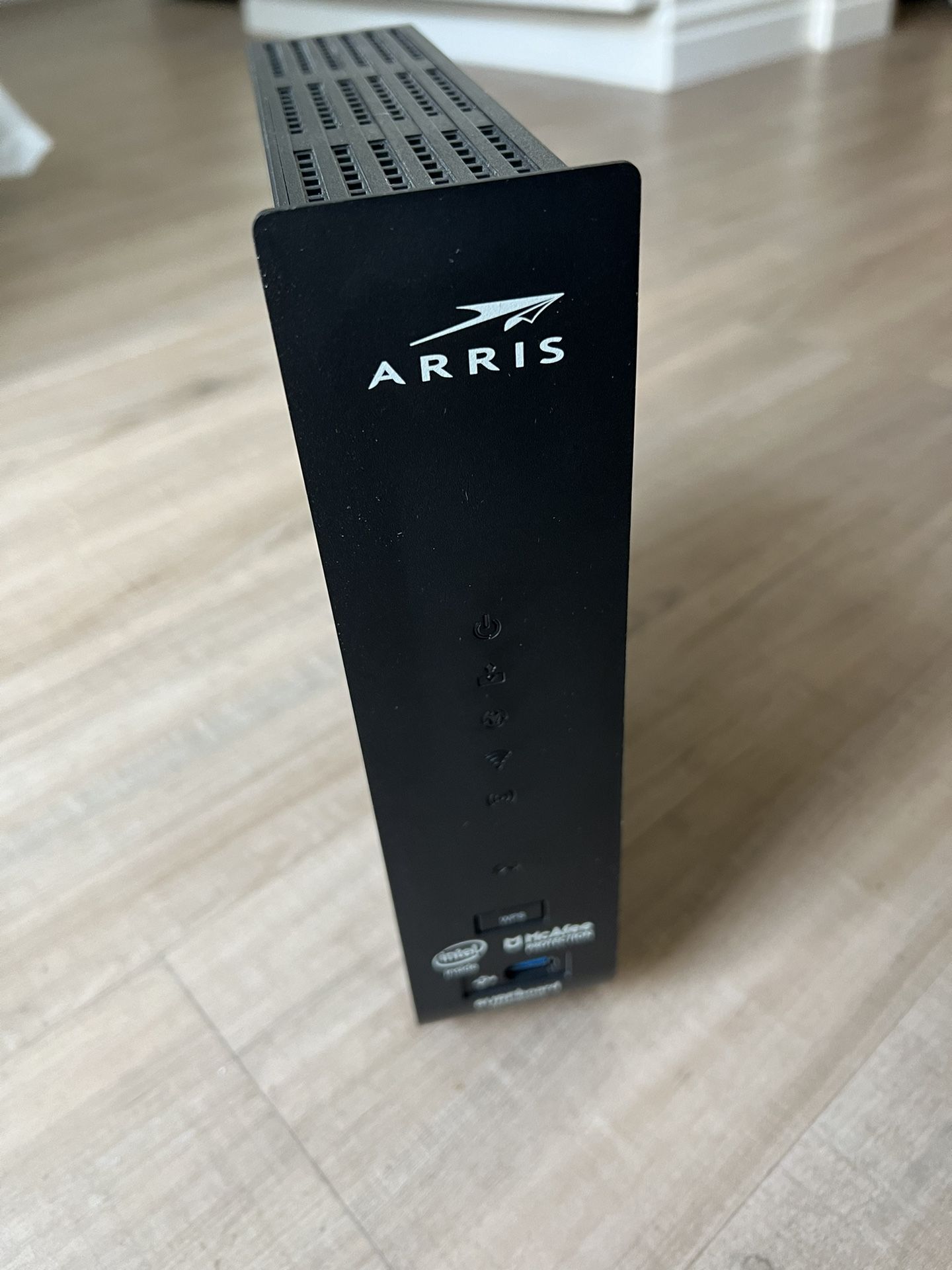 Arris Surfboard AC1900