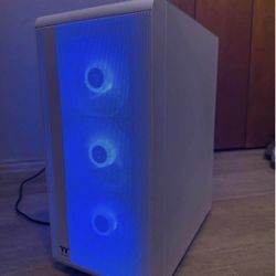 Gaming Pc With Set Up