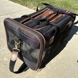 Sherpa Pet Carrier - Medium