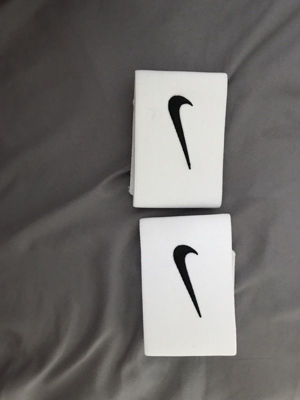 Nike Guard Stay Black and White