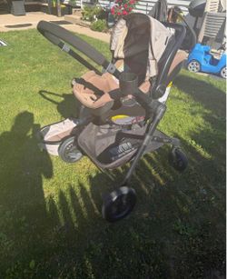 EvenFlo Pivot CarSeat & Stroller