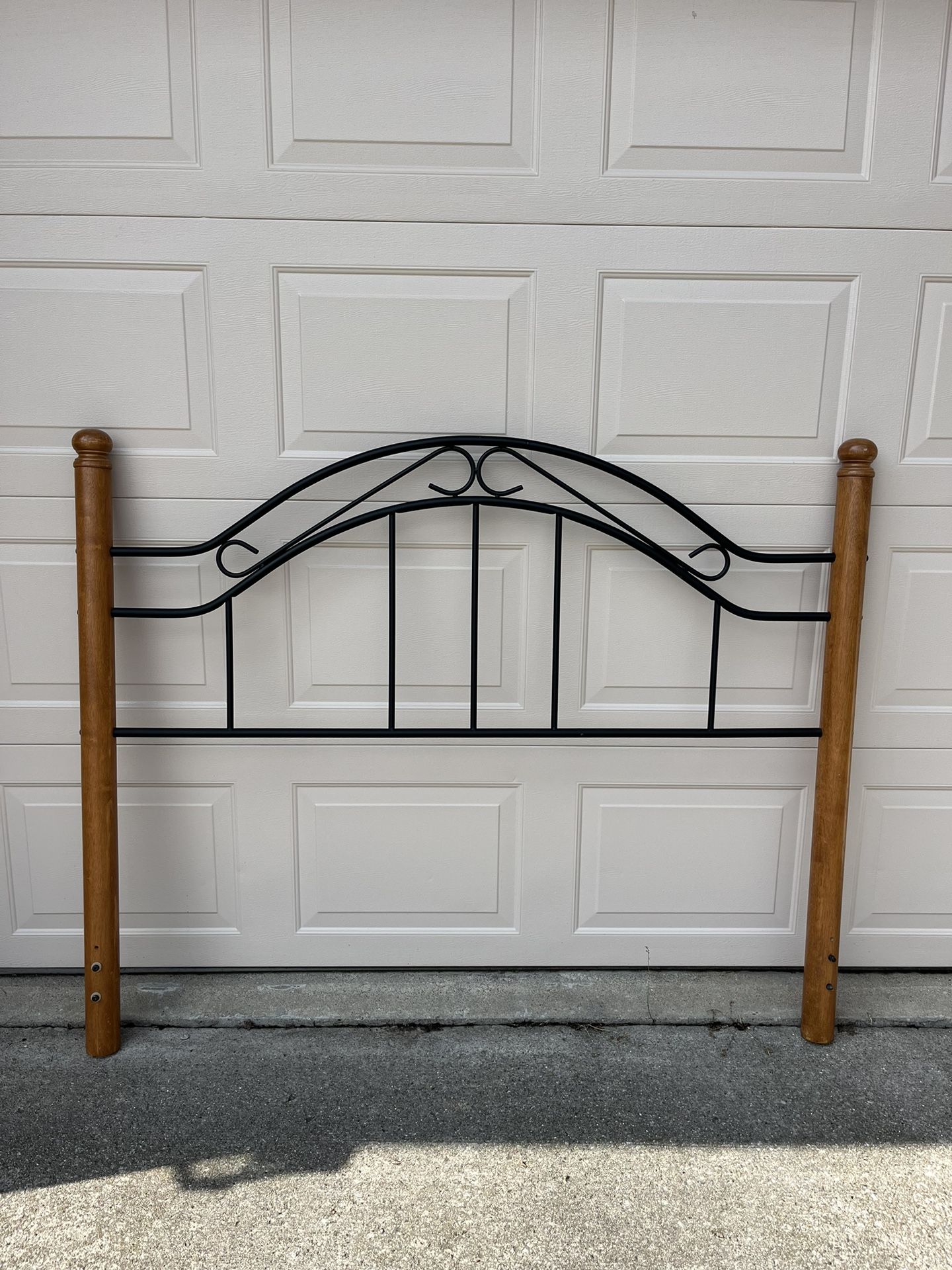 Queen size headboard with wood post and black metal frame