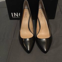 INS Heels