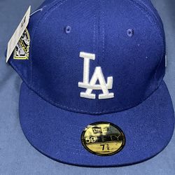 💎 Condition: Brand New (with tags) 📏 Size: XL 🎨 Color: Dodgers Blue  ⸻  ✨ Details: 	•	Official Nike MLB jersey 	•	Kobe Bryant #24 tribute style (LA