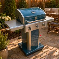 Kenmore 3 burner grill, only a year old, good condition, normal wear, igniters work, cover included