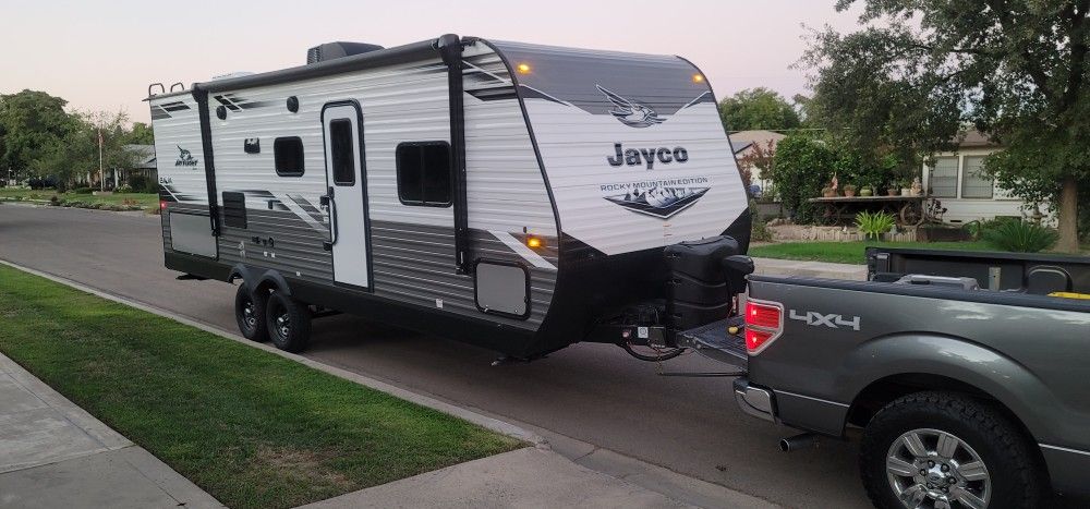 2022 Jayco Rocky Mountain 242 BHSW