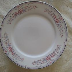 Dinnerware Set For Four